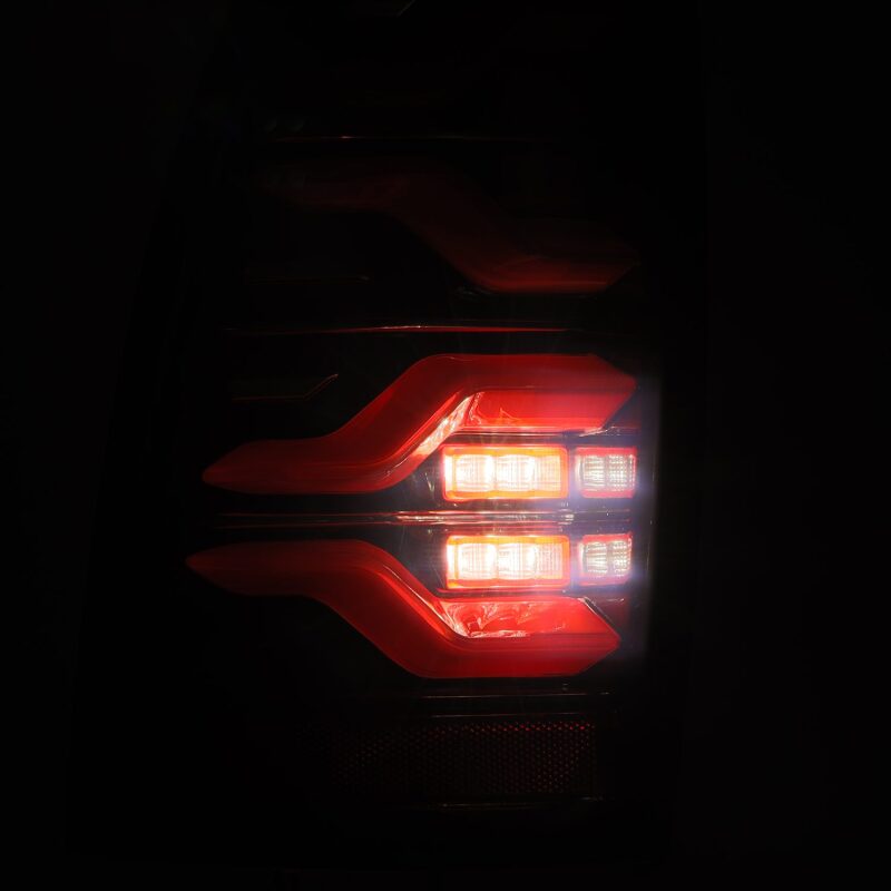 Load image into Gallery viewer, Alpharex 680070 ARX LUXX Tail Lights
