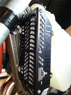 Unabiker KKLX09250S-K Radiator Guards - Black
