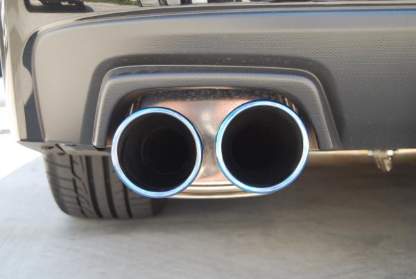 Load image into Gallery viewer, Invidia HS15STIG3T INV Q300 - Titanium Tips

