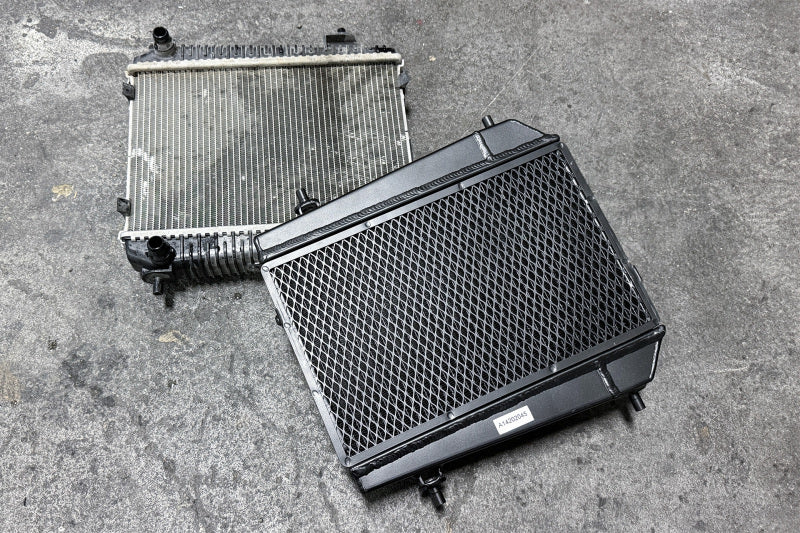 Load image into Gallery viewer, Csf 8321 CSF Radiators - Aluminum
