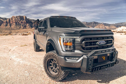 Husky Liners 2820196 HL Aeroskin Lightshield PRO