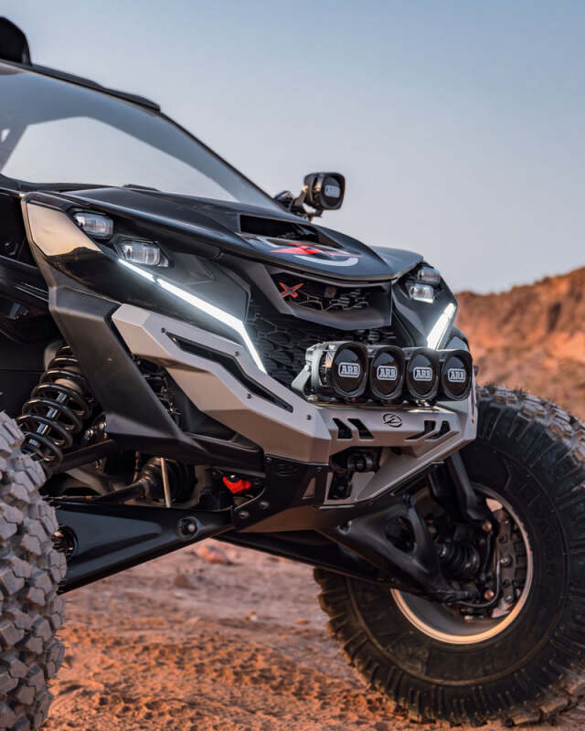 Load image into Gallery viewer, Elektric Off Road FWB220002 ELK Front Bumpers
