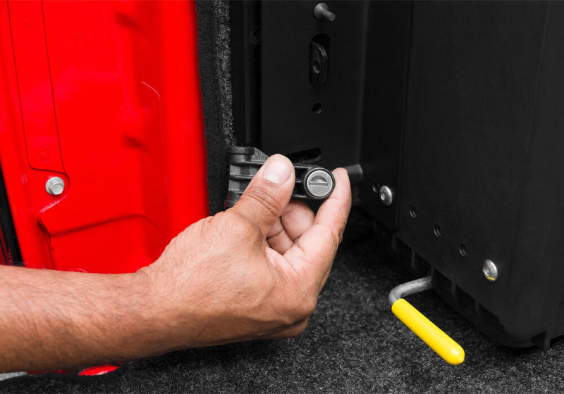 Load image into Gallery viewer, Undercover SC203D UND SwingCase Boxes
