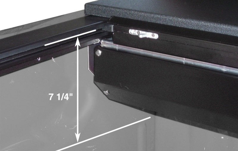 Load image into Gallery viewer, Roll-N-Lock LG448M RNL M-Series Tonneau Cover
