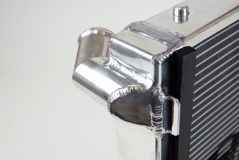 Load image into Gallery viewer, Csf 7086 CSF Radiators - Aluminum

