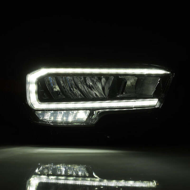 Load image into Gallery viewer, Alpharex 880702 ARX LUXX Headlights
