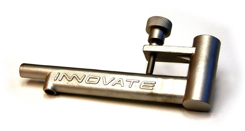 Load image into Gallery viewer, Innovate Motorsports 3728 INN Exhaust Clamps
