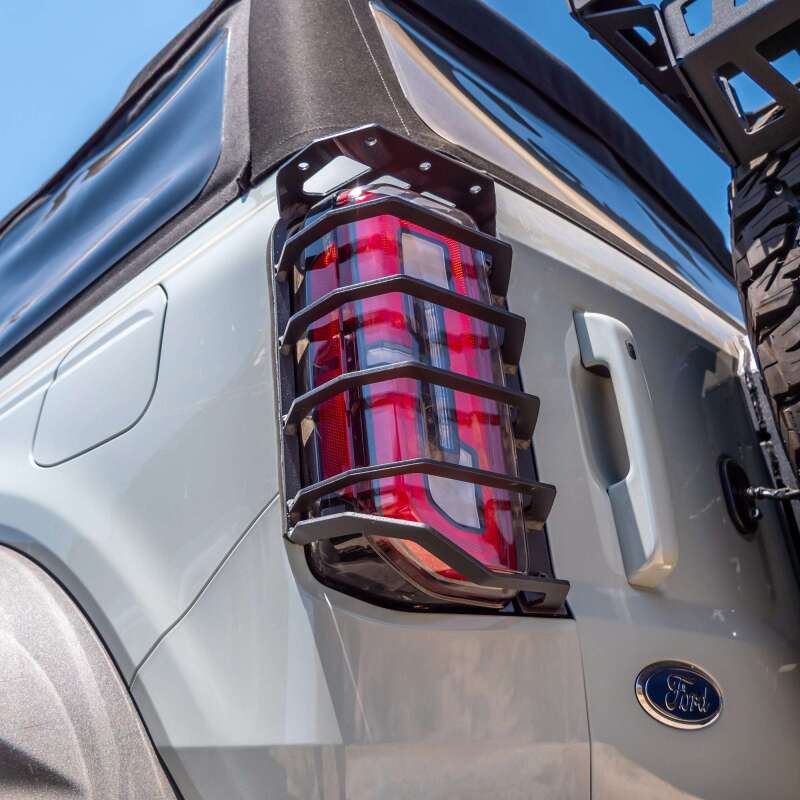 Load image into Gallery viewer, Turn Offroad EAT-M1 TOR Tail Light
