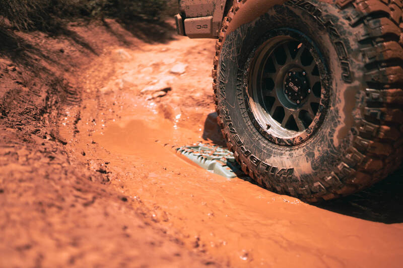 Load image into Gallery viewer, Dv8 Offroad RTB1-01RD DVE Traction Boards
