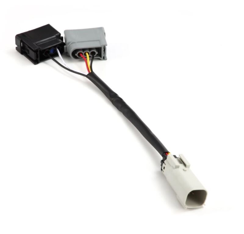 Load image into Gallery viewer, Alpharex 652201 ARX Tail Light Converters
