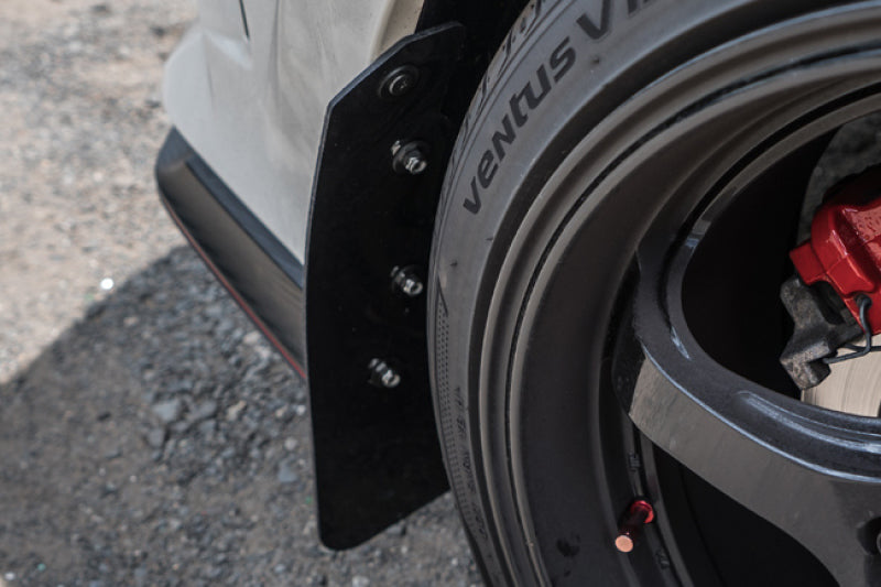 Load image into Gallery viewer, Rally Armor MF47-UR-RD/BLK RAL UR Red Flap/Blk Logo
