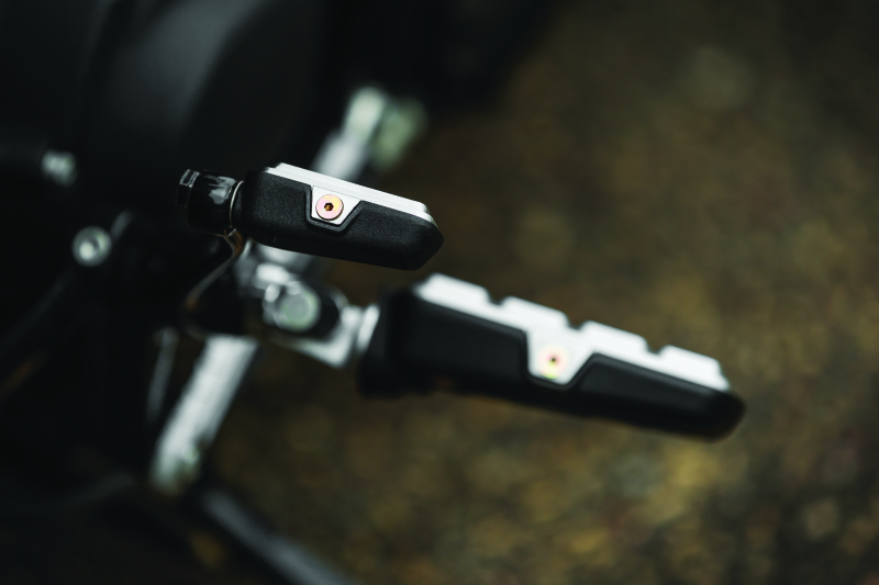 Load image into Gallery viewer, Kuryakyn 6714 KUR Shift Pegs C
