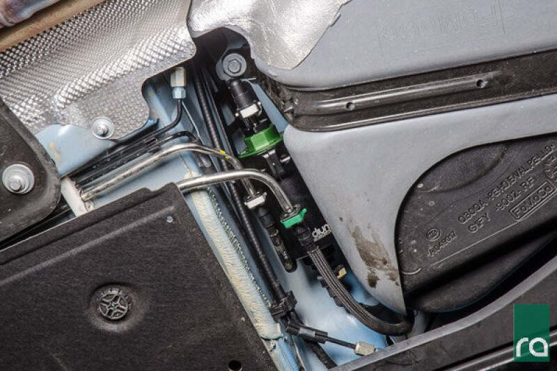 Load image into Gallery viewer, Radium Engineering 20-0332-03 RAD Fuel Filter Kits
