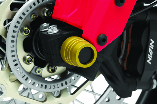 Kuryakyn 3829 KUR Axle Nut Caps D