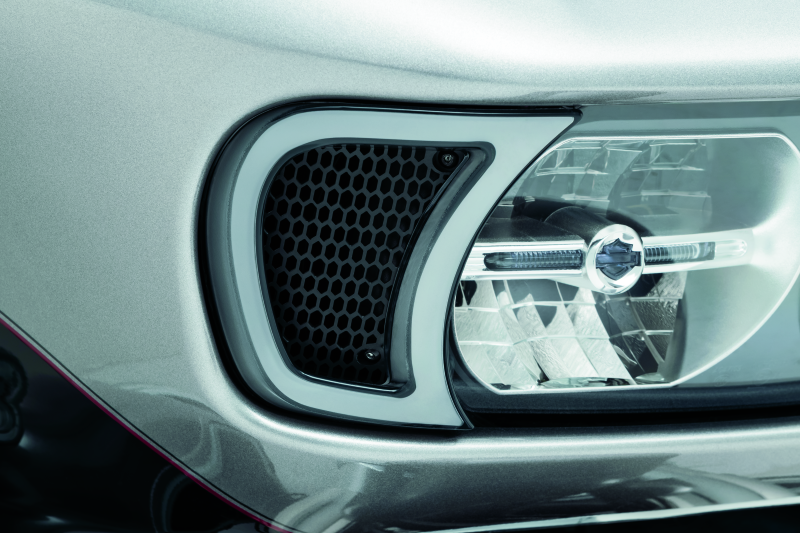 Load image into Gallery viewer, Kuryakyn 2947 KUR Headlight Trim G
