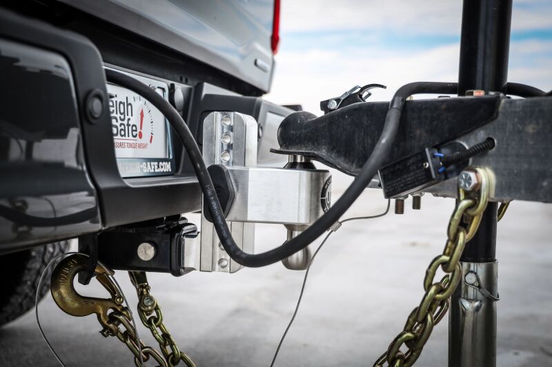 Load image into Gallery viewer, Weigh Safe LTB10-2.5 WEI 180 Hitch - Aluminum
