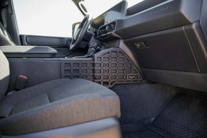 Load image into Gallery viewer, Dv8 Offroad CCT4-01 DVE Molle Panels
