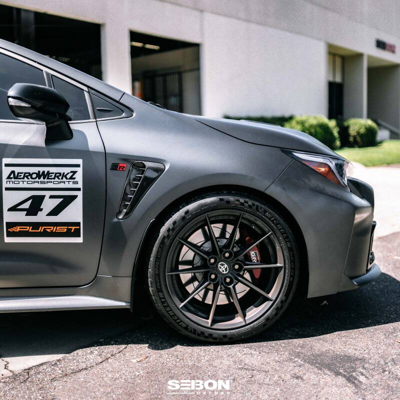 Load image into Gallery viewer, Seibon FD23TYGRCOR SEI Fender Ducts
