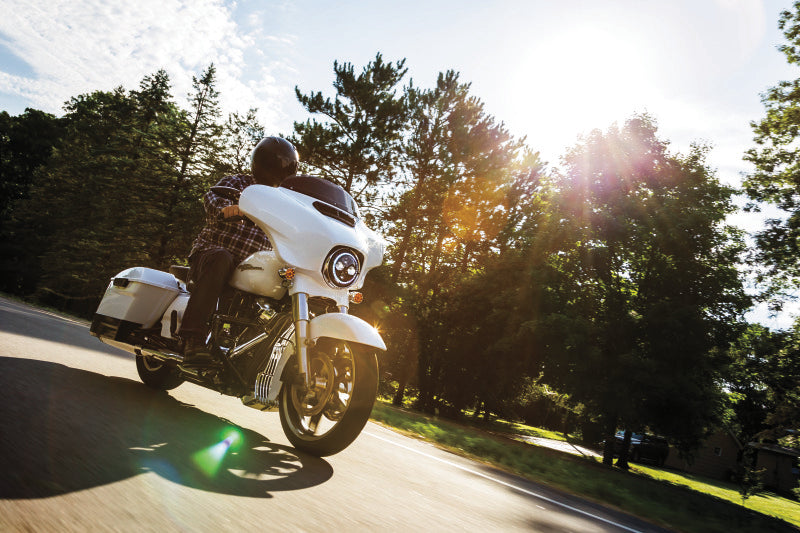 Load image into Gallery viewer, Kuryakyn 6427 KUR Regulator Covers C
