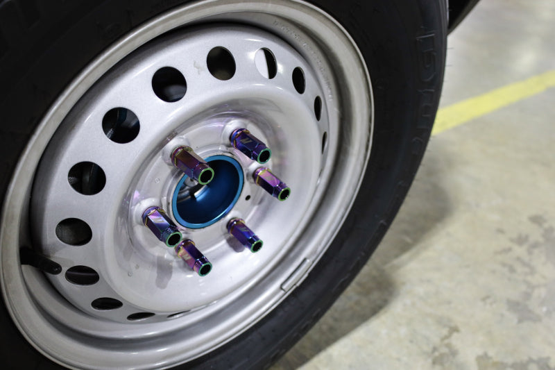 Load image into Gallery viewer, Mishimoto MMLG-15-27LNC MM Lug Nuts - Locking
