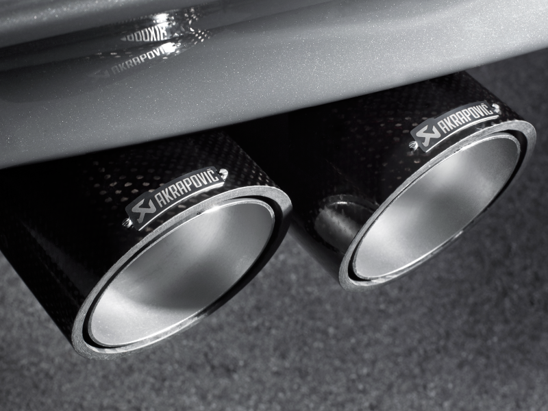 Load image into Gallery viewer, Akrapovic M-BM/T/4H AKR Slip-On Line - Titanium
